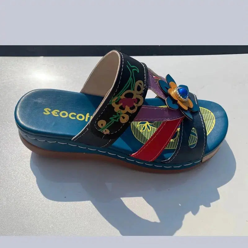 Hannah - Orthopädische Sandalen mit handgefertigten Drucken