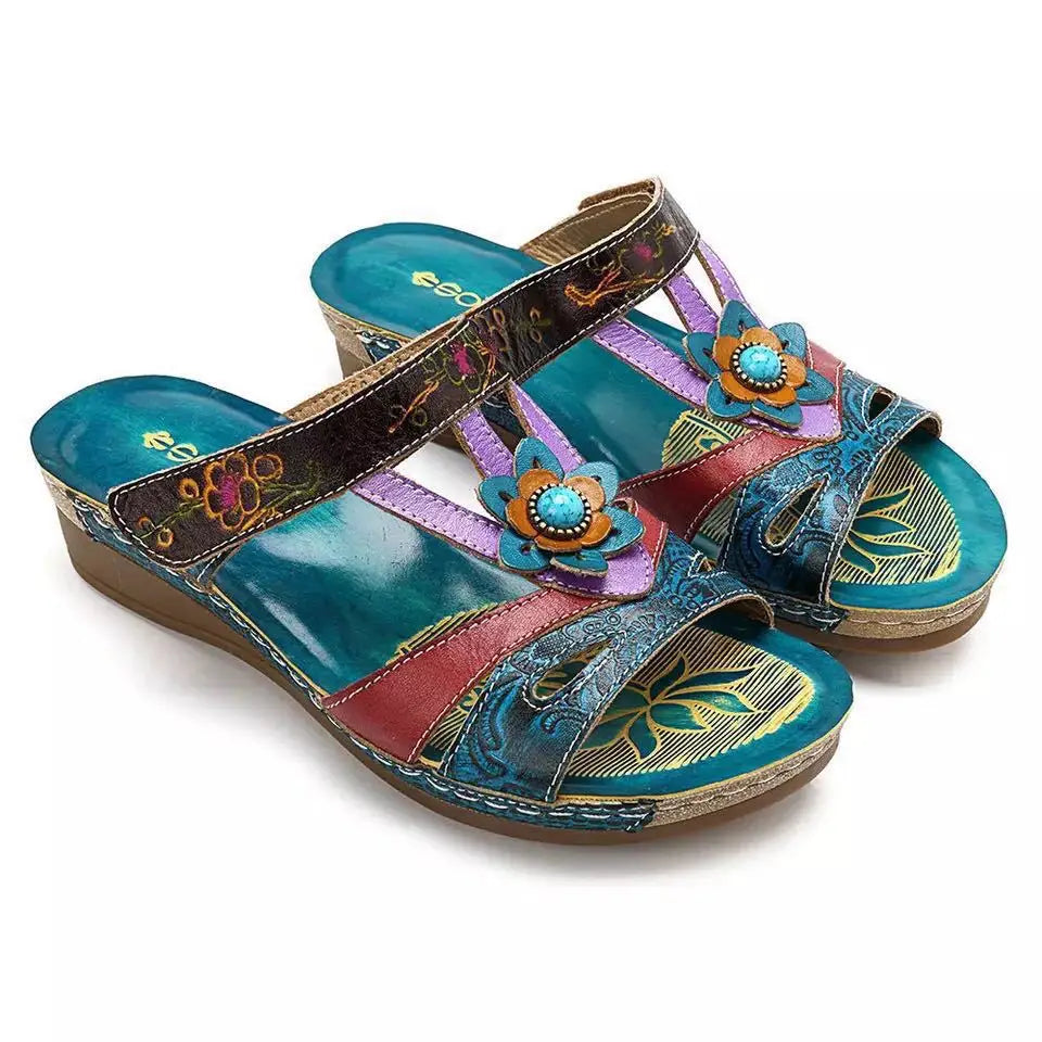 Hannah - Orthopädische Sandalen mit handgefertigten Drucken