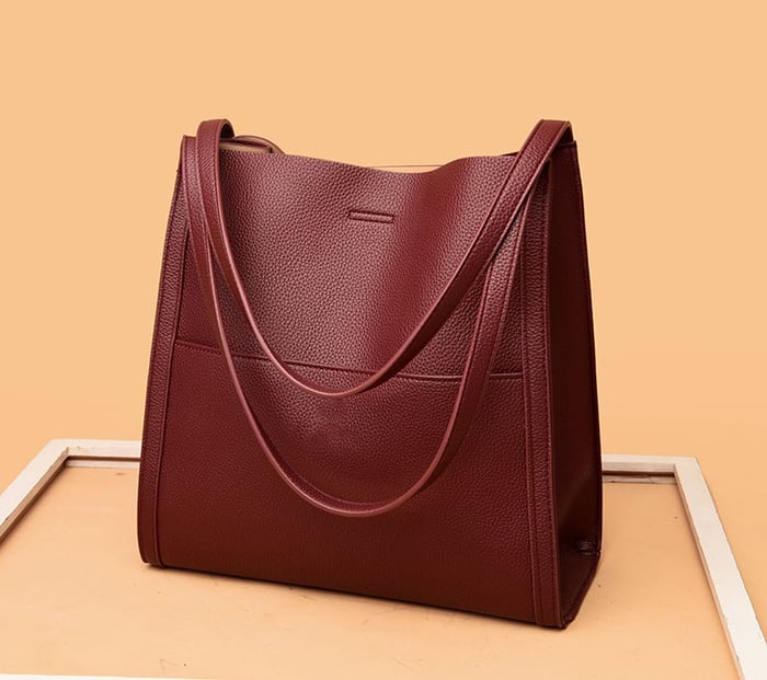 Mara™ – Handgefertigte elegante Umhängetasche aus Leder
