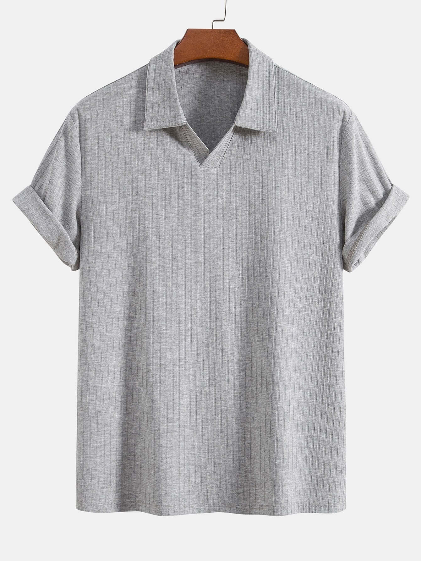 Geripptes Poloshirt mit V-Ausschnitt