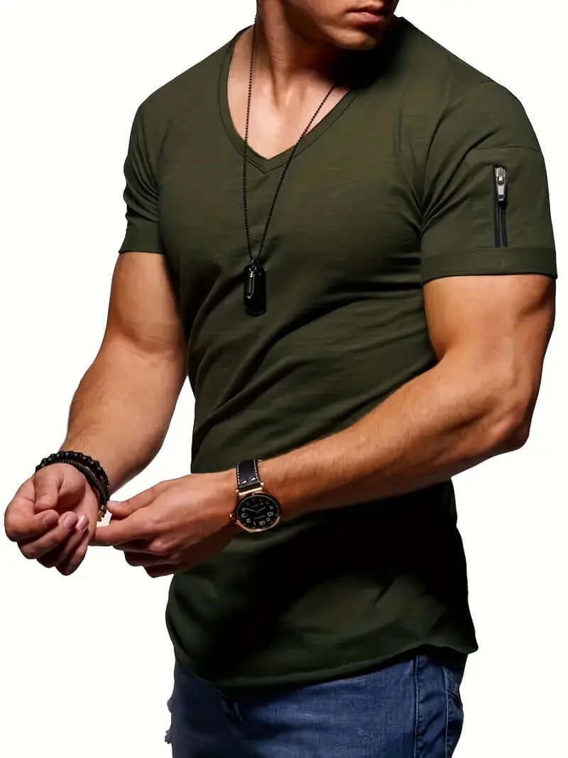 Locker sitzendes Herren-T-Shirt mit V-Ausschnitt
