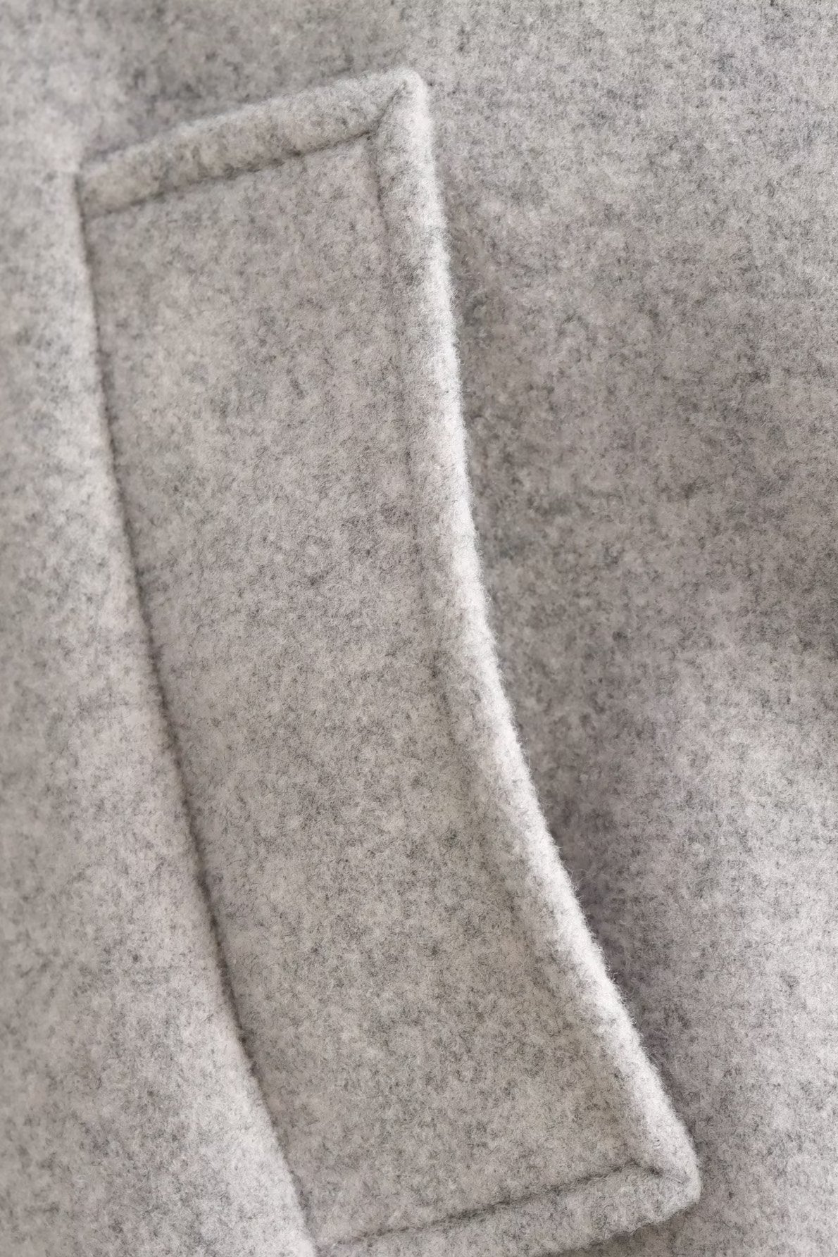 Stilvolle graue Wolljacke