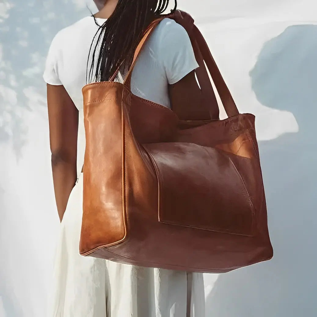 Auroras Charme | Vintage Lederschultertasche
