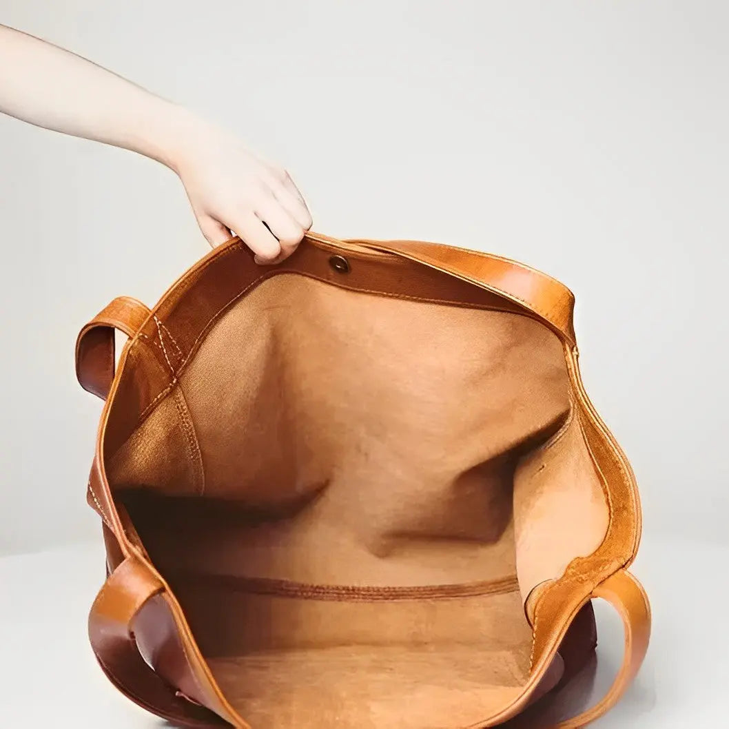 Auroras Charme | Vintage Lederschultertasche