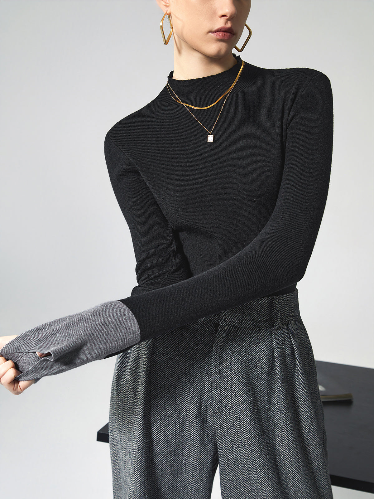 Damen-Stricktop mit Colorblock und langen Ärmeln – Lana