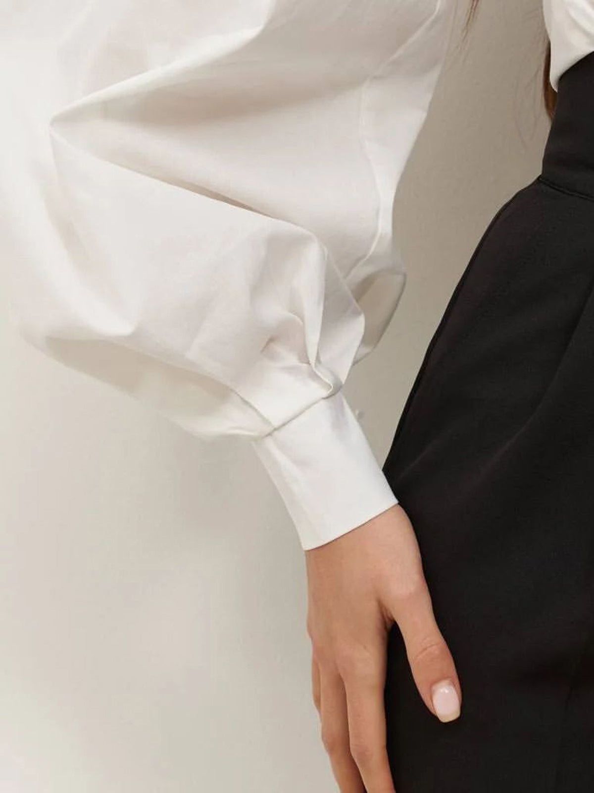 Schulterfreies Top mit asymmetrischem Design