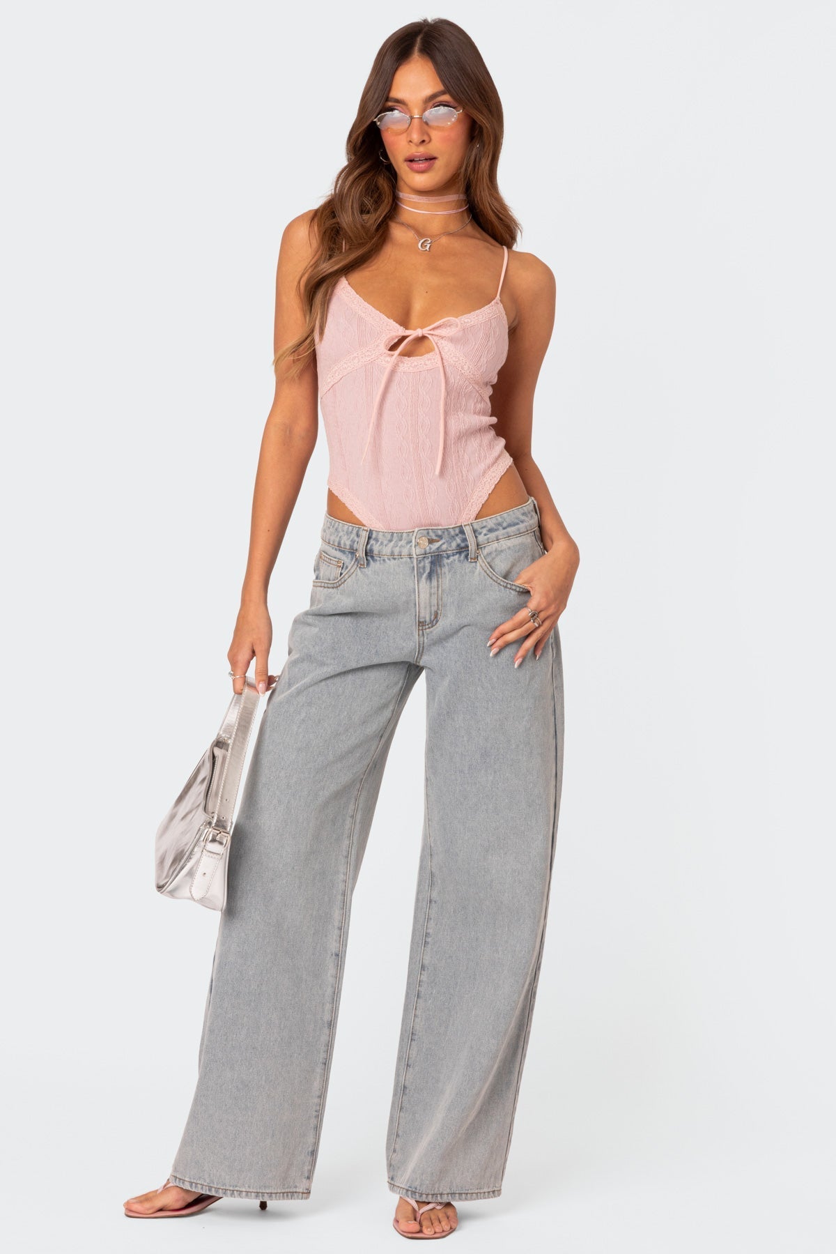 Avenlith - Jeans mit lockerer Passform und Fliege
