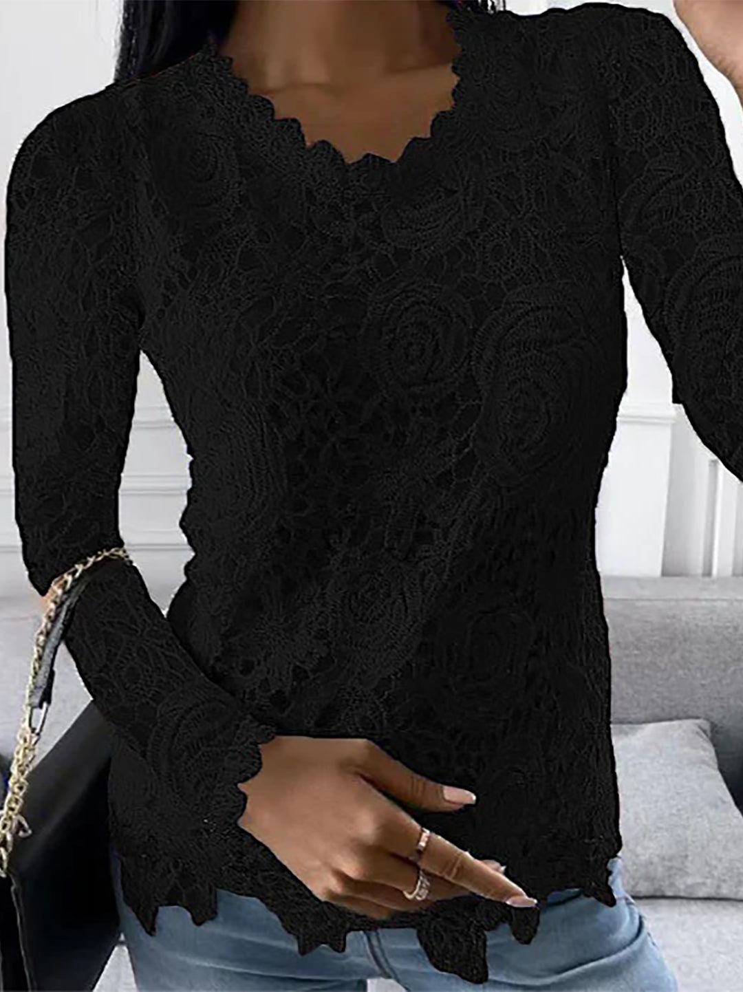 Elegante Damenbluse mit raffinierten Details – Claudia