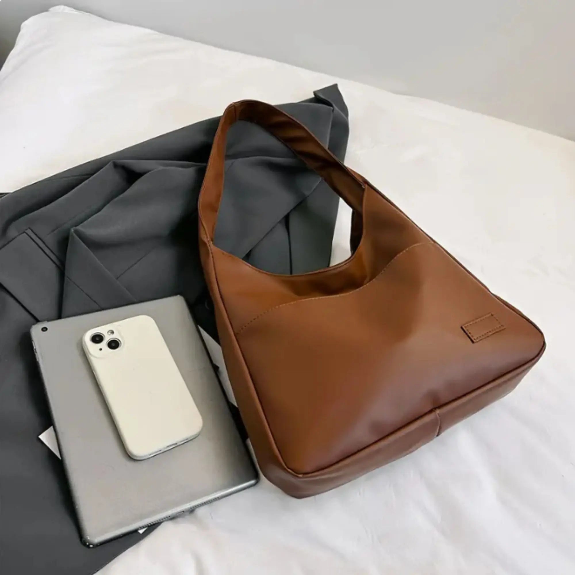 Glorias Alltäglicher Luxus | Vintage Ledertasche