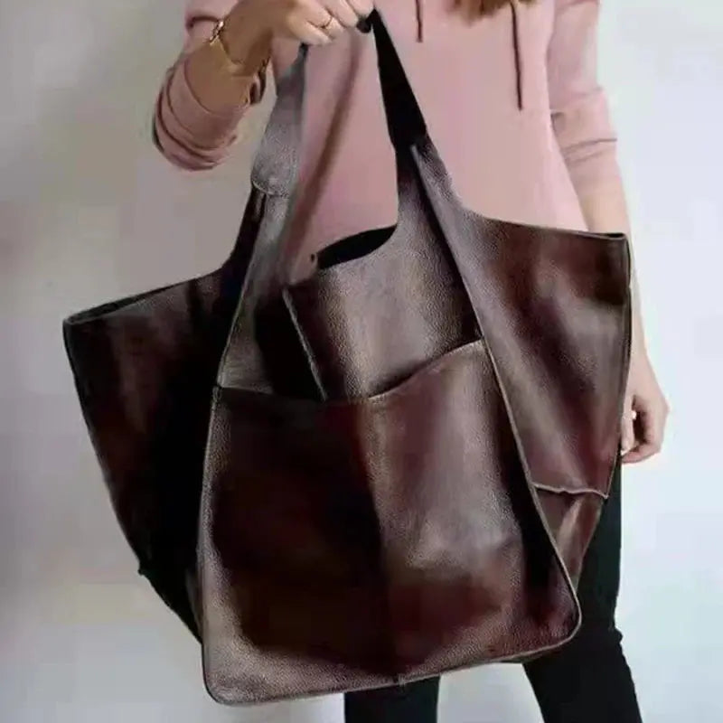 Lauras Zeitlose Anziehung | Vintage Ledertasche