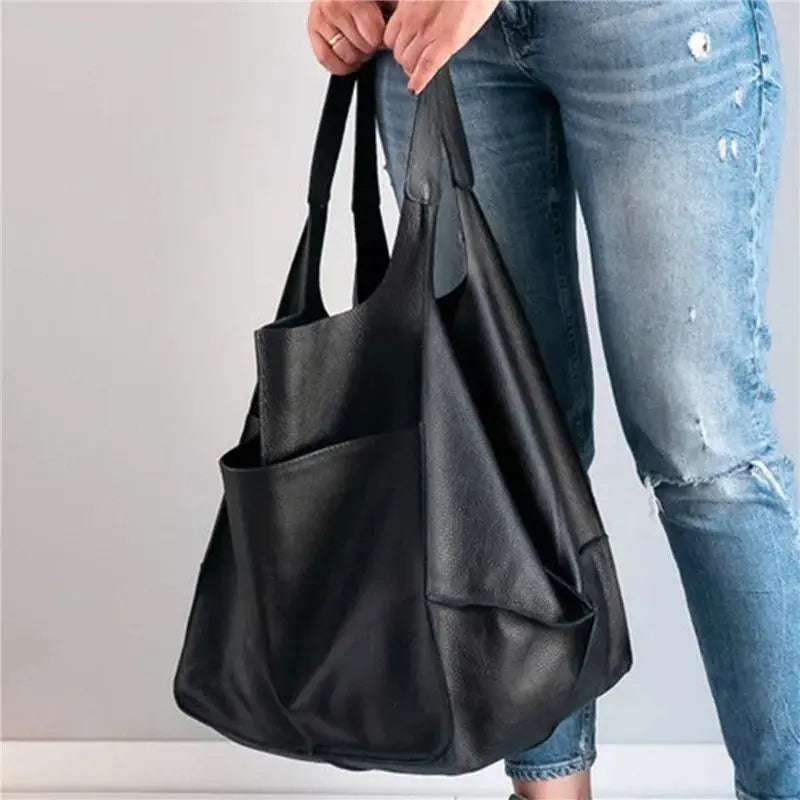 Lauras Zeitlose Anziehung | Vintage Ledertasche