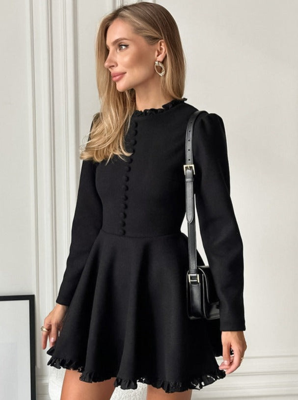 Elegantes schwarzes Langarmkleid