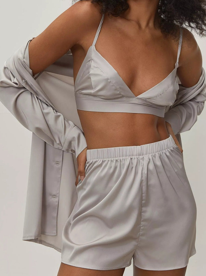 Drei Sets Elegantes Sommernachtwäsche für Damen