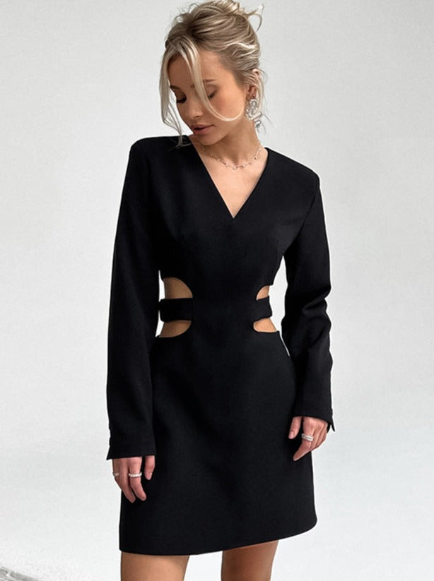 Elegantes schwarzes langärmliges Minikleid mit V-Ausschnitt und Cut-Out in der Taille