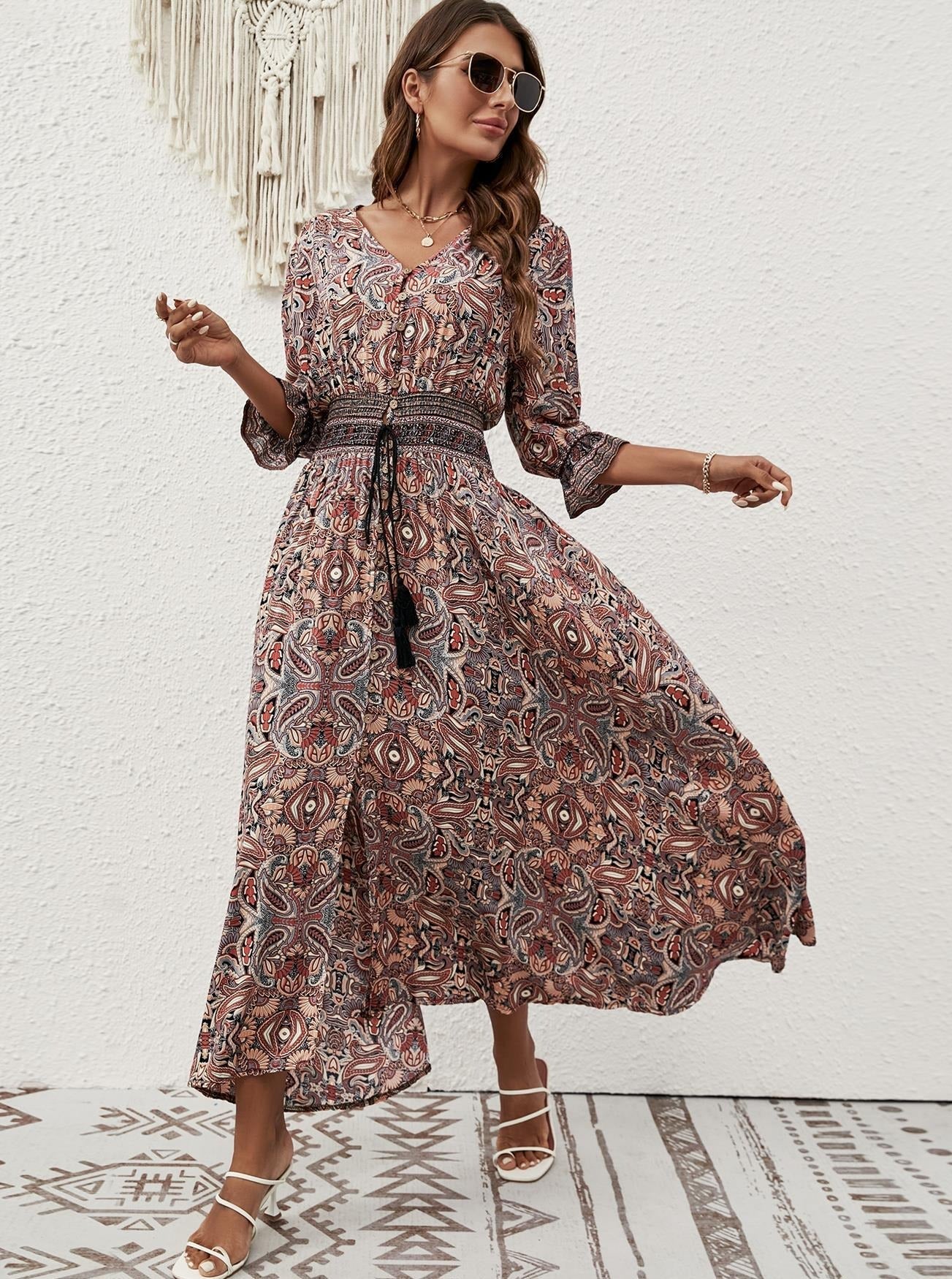 Bedrucktes Vintage-Midikleid mit halblangen Ärmeln im Boho-Stil