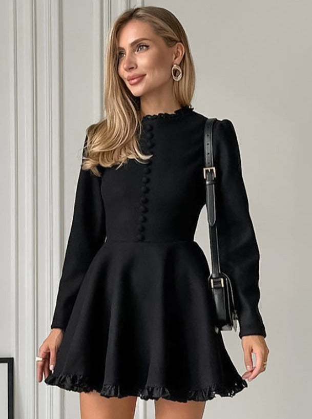 Elegantes schwarzes Langarmkleid