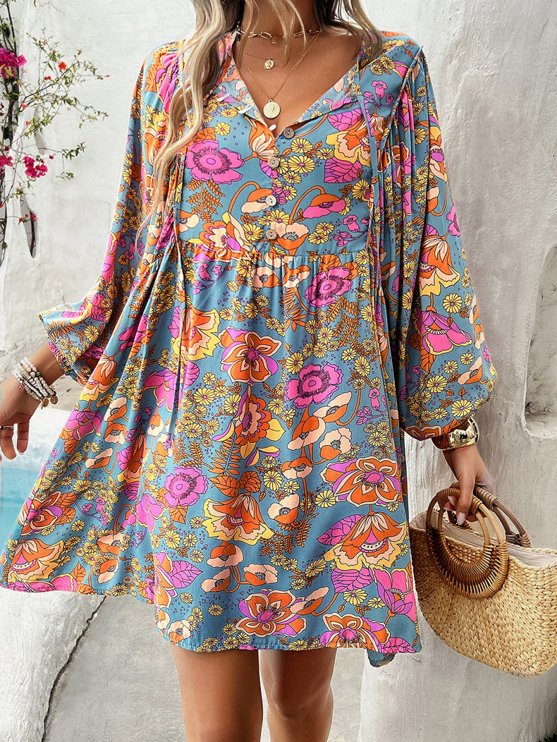 Himmelblaues, langärmliges Freizeitkleid mit Print