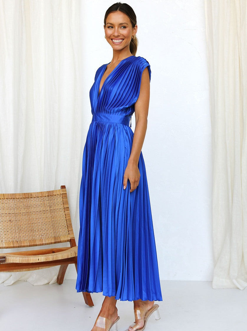 Blaues lässiges Plisseekleid mit V-Ausschnitt