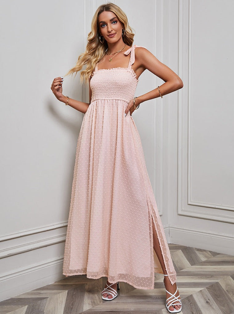Süßes, einfarbiges Kleid mit strukturiertem Schlitz an der Schulter und Schleife