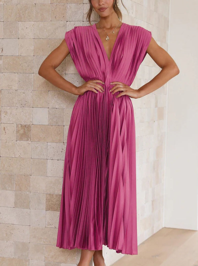 Rosarotes lässiges Plisseekleid mit V-Ausschnitt