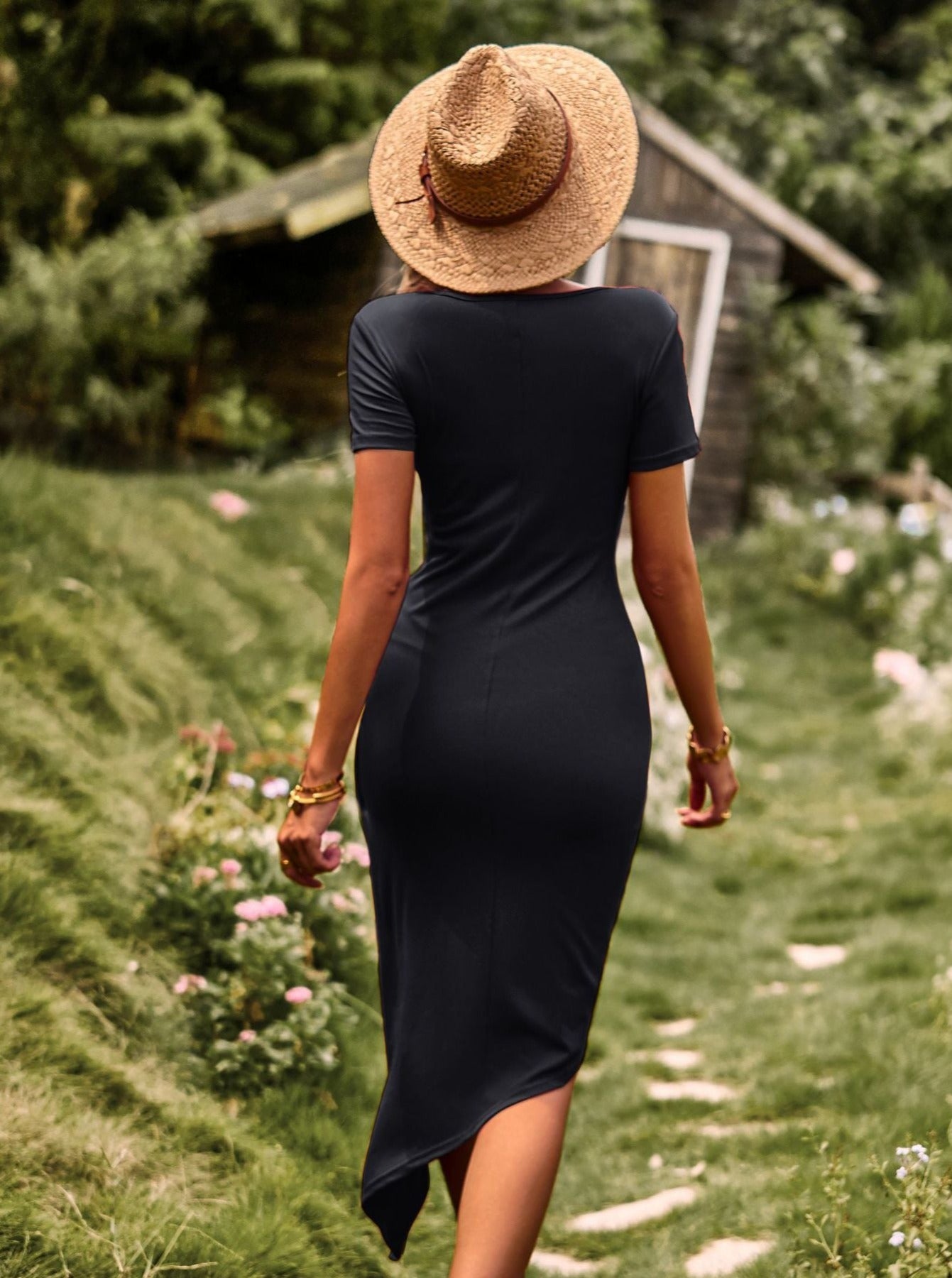 Lässiges, hochelastisches, figurbetontes Midikleid