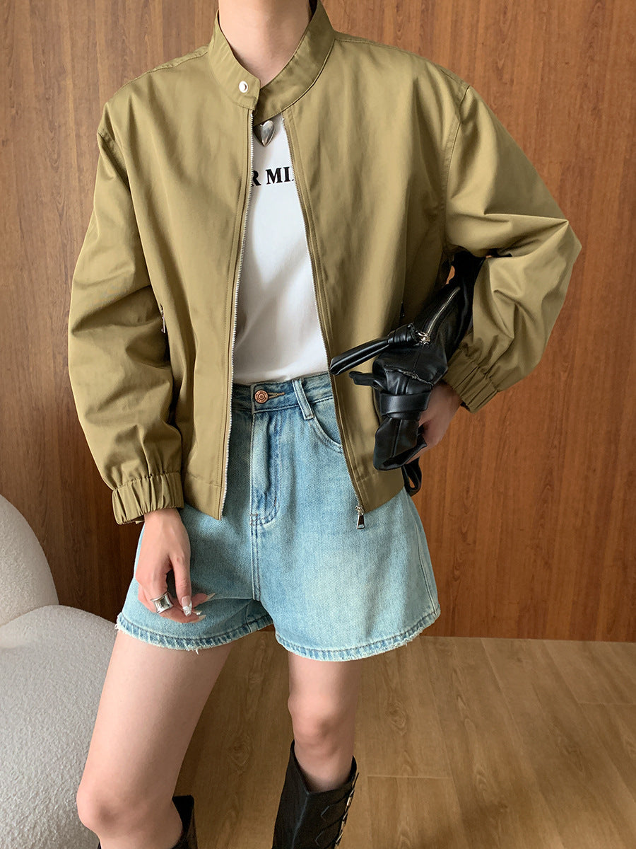 Leichte Jacke mit durchgehendem Reißverschluss und Kragen