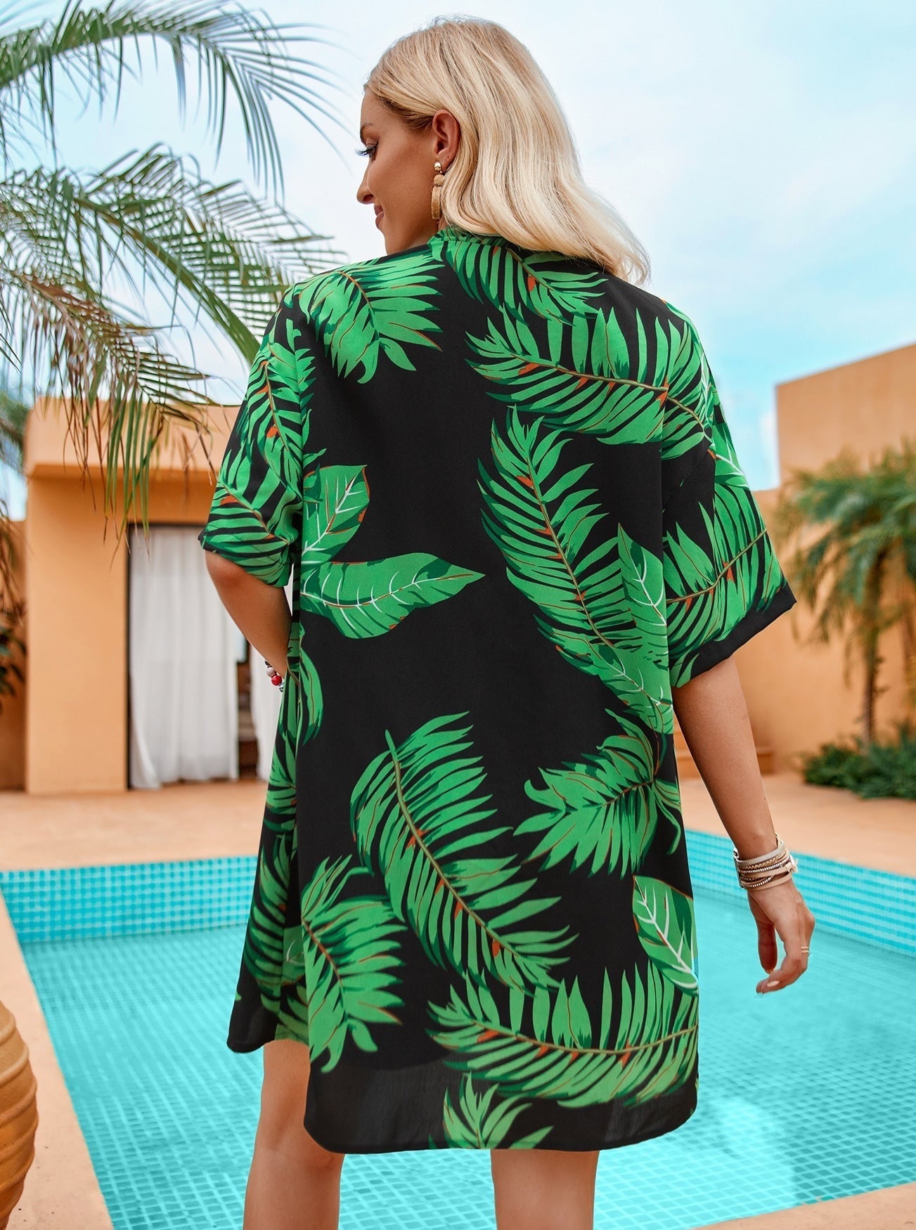 Kurzärmliger Cardigan mit tropischem Print und Kordelzug, kurzer Zweiteiler