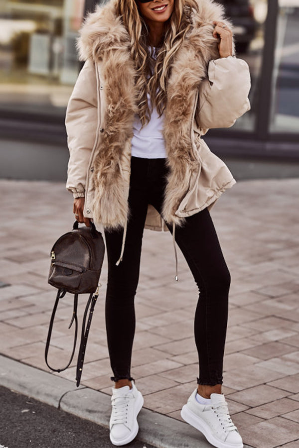 Stylischer Parka mit Fell