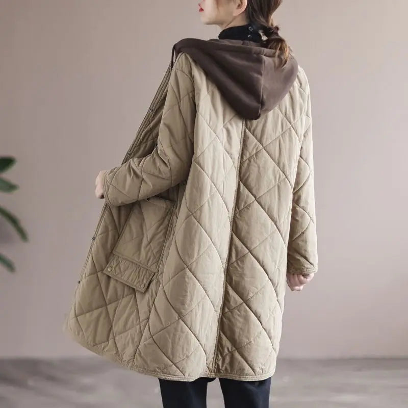 Einreihiger Wintermantel mit Kapuze – Emilia