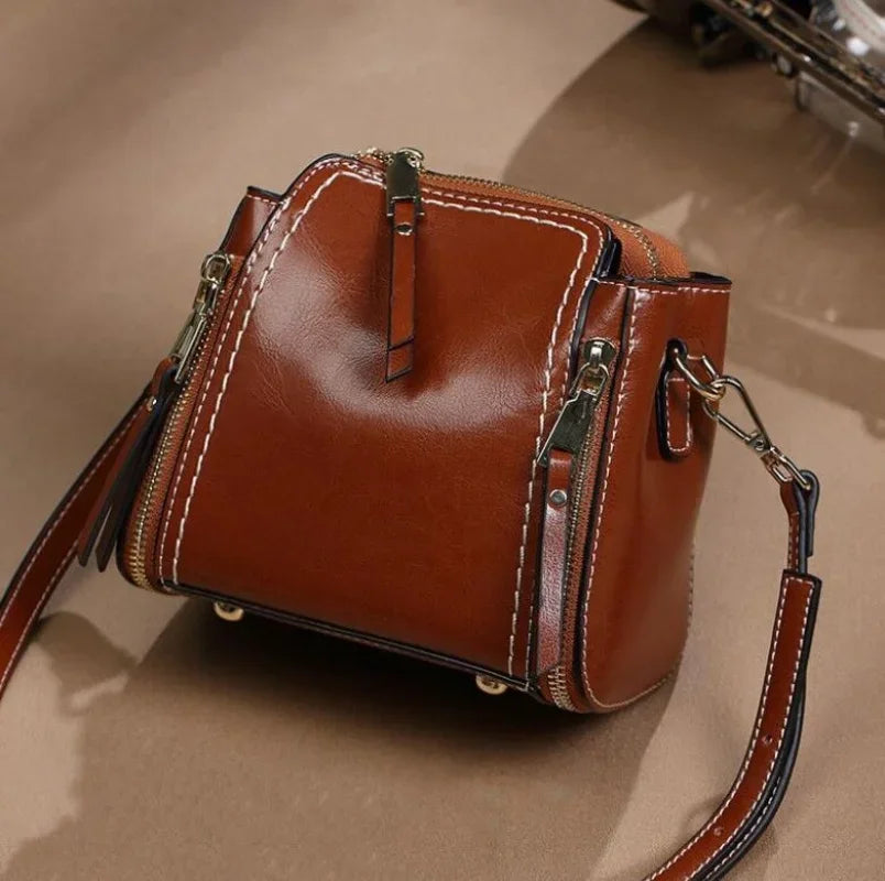 Hertha™ | Vintage Leder Frauen kompakte Umhängetasche
