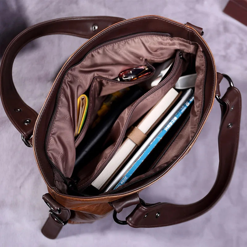 Dita™ | Tasche aus weichem Leder mit zwei Riemen und eleganten Details