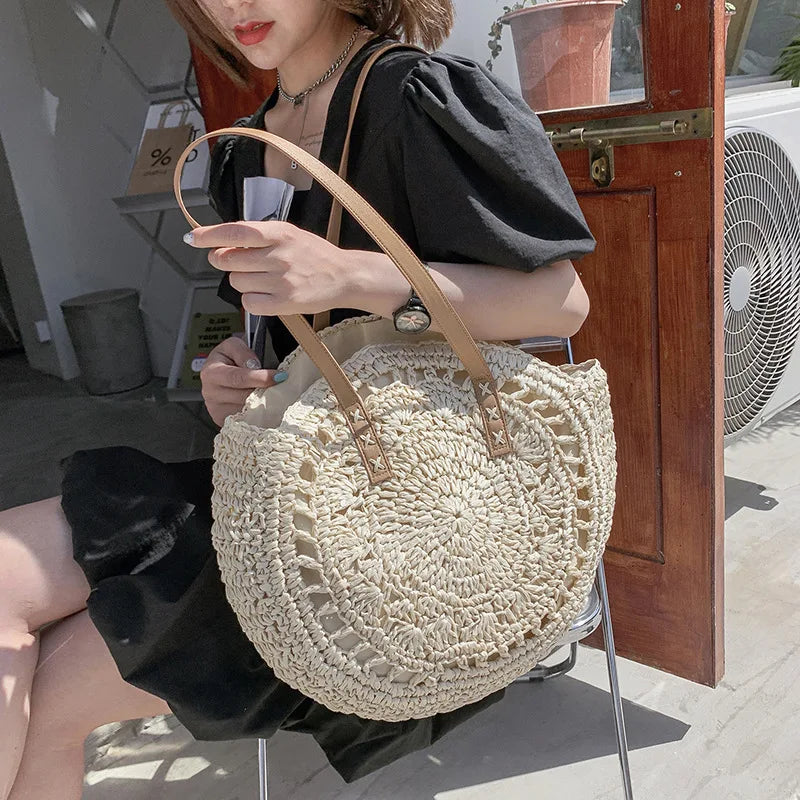 Handgefertigte elegante multifunktionale Strohhandtasche