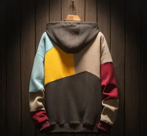 Moderner Hoodie im Patchwork-Stil