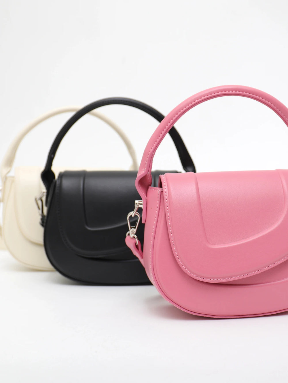 Ava™ – Stilvolle minimalistische Designer-Satteltaschen