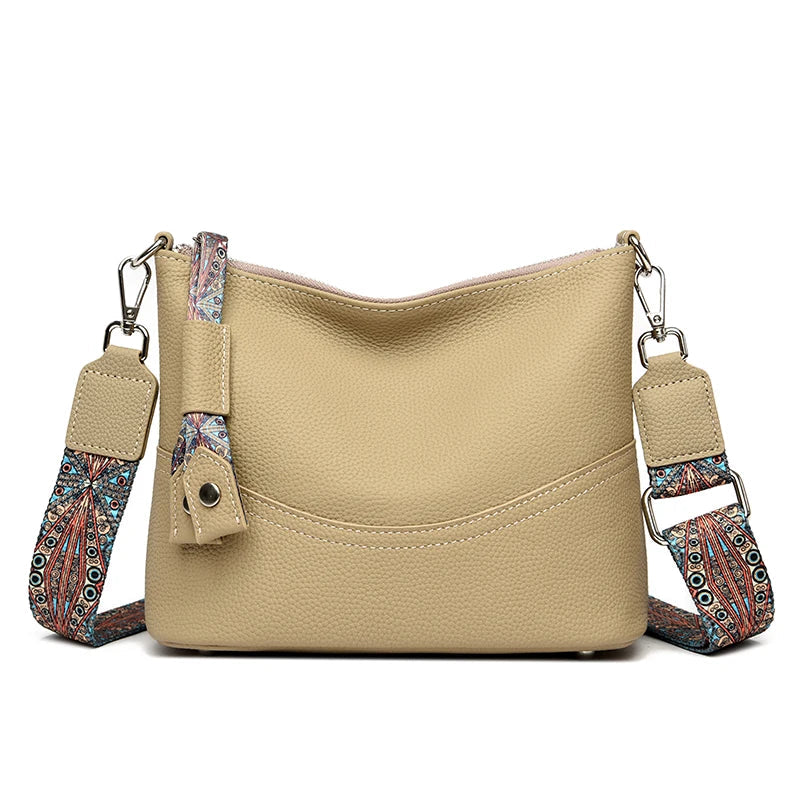Swayze™ | Tasche aus Kieselleder mit gemustertem Riemen