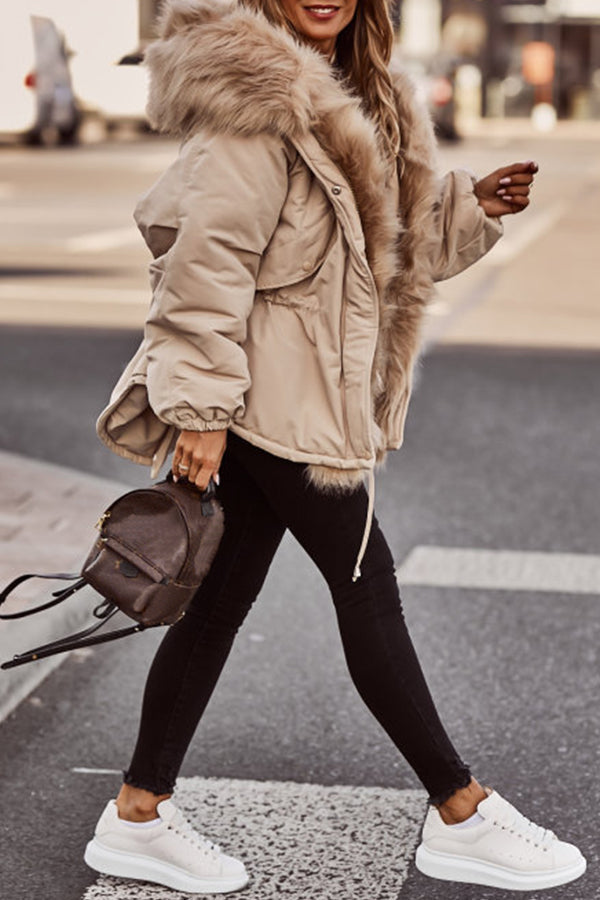 Stylischer Parka mit Fell