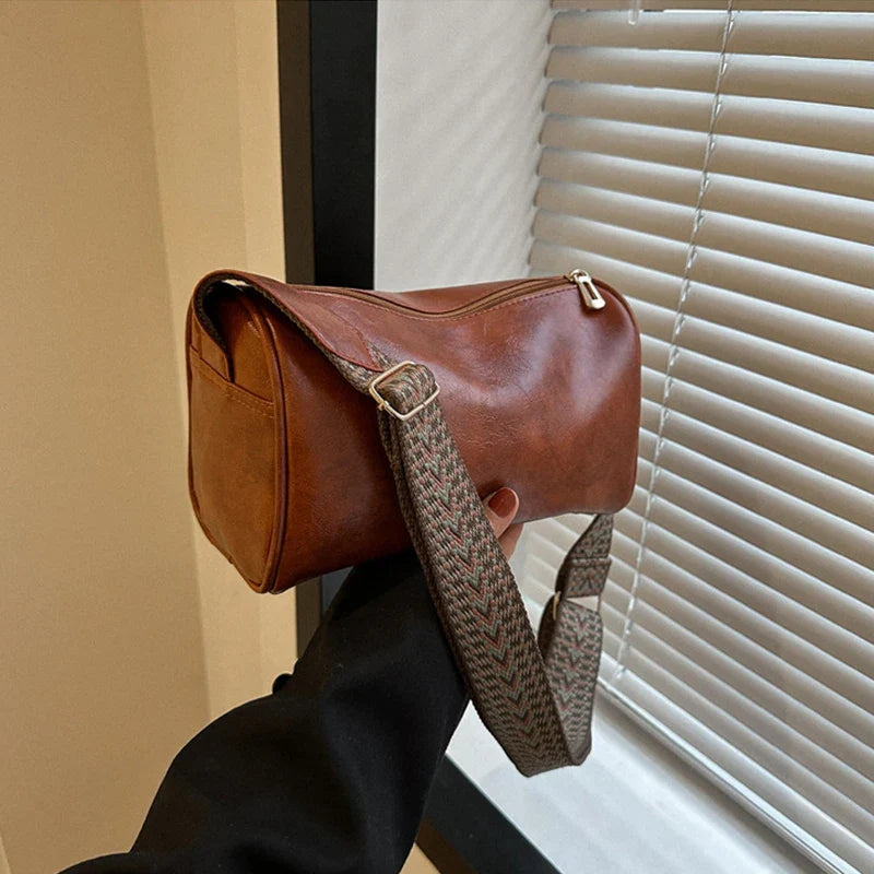 Brunhilde™ | Vintage PU Leder Umhängetasche mit gewebtem verstellbarem Riemen