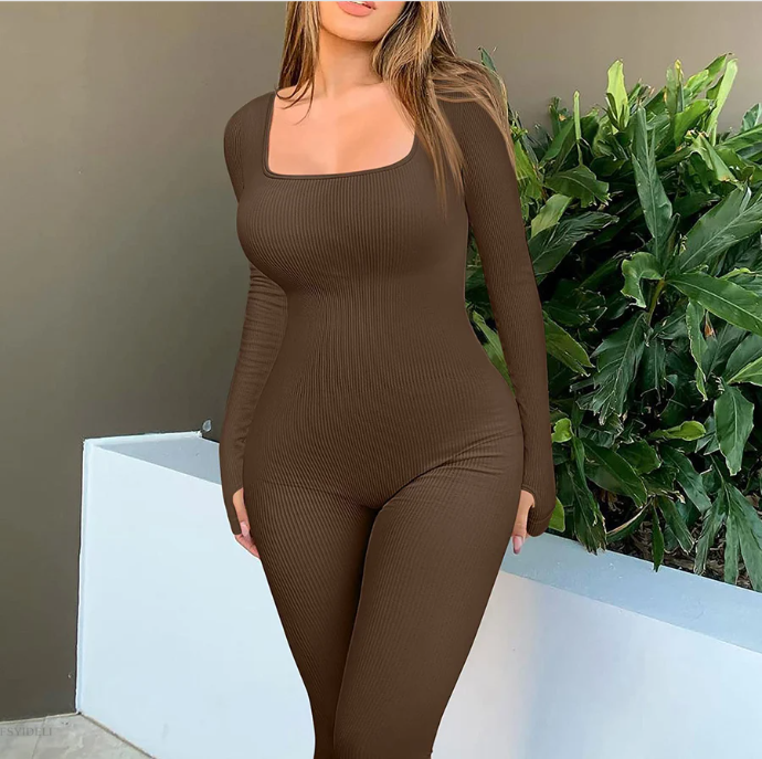 Cara - Schwarzer Jumpsuit mit Bauchdetail