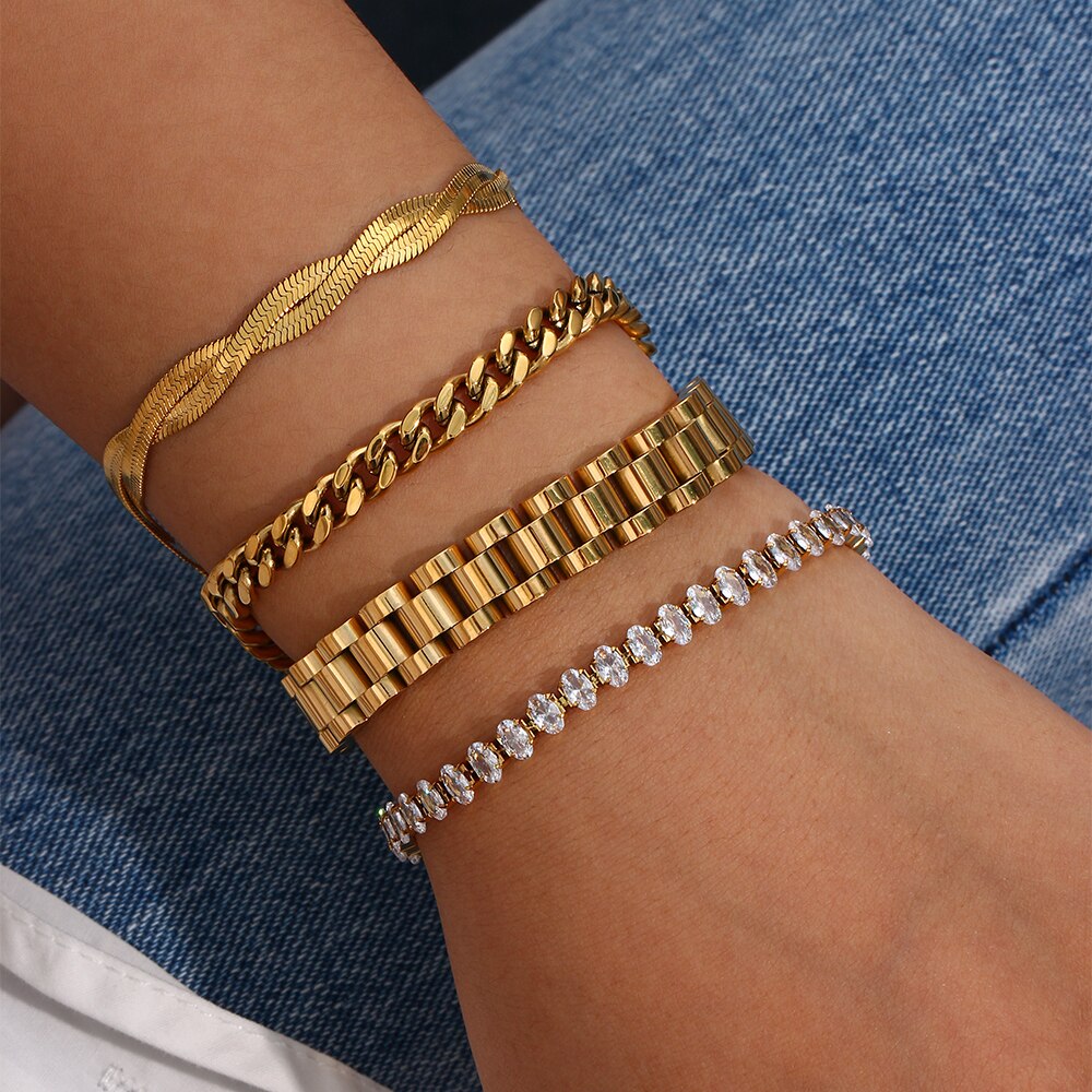 NIKKI | GOLD ARMBAND