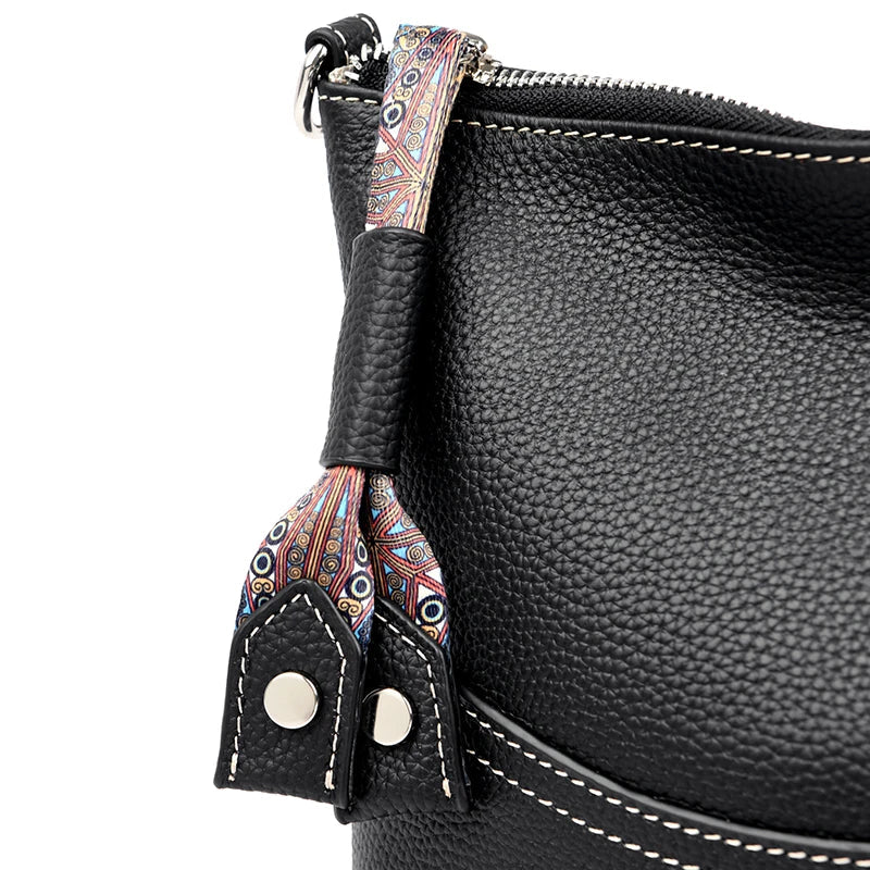 Swayze™ | Tasche aus Kieselleder mit gemustertem Riemen
