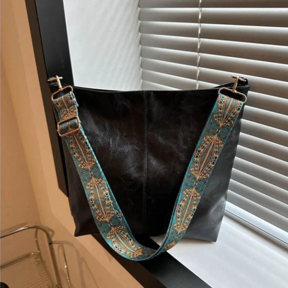 Mia - Beuteltasche mit großem Fassungsvermögen und Vintage-Schultergurt