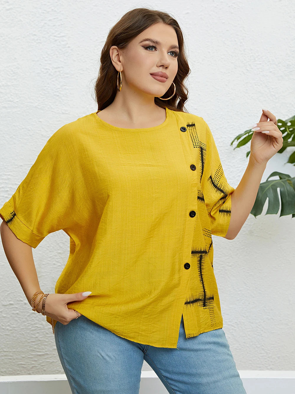 Bedrucktes Sommer-T-Shirt mit Knopfleiste – Lina