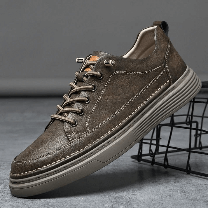 Orthopädischer Sneaker aus echtem Leder