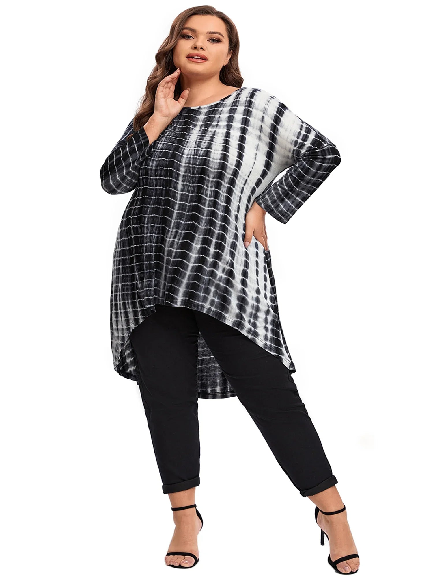 Batik-Langarmshirt mit Hi-Low-Schnitt – Selina