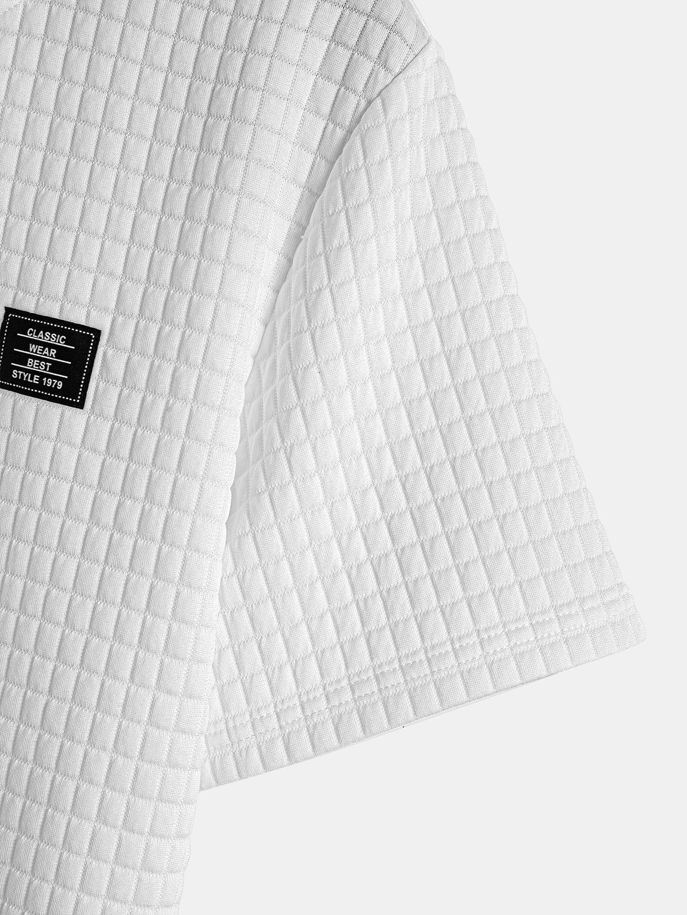 Herren T-Shirt mit Waffelkapuze und Bogensaum – Trevaro