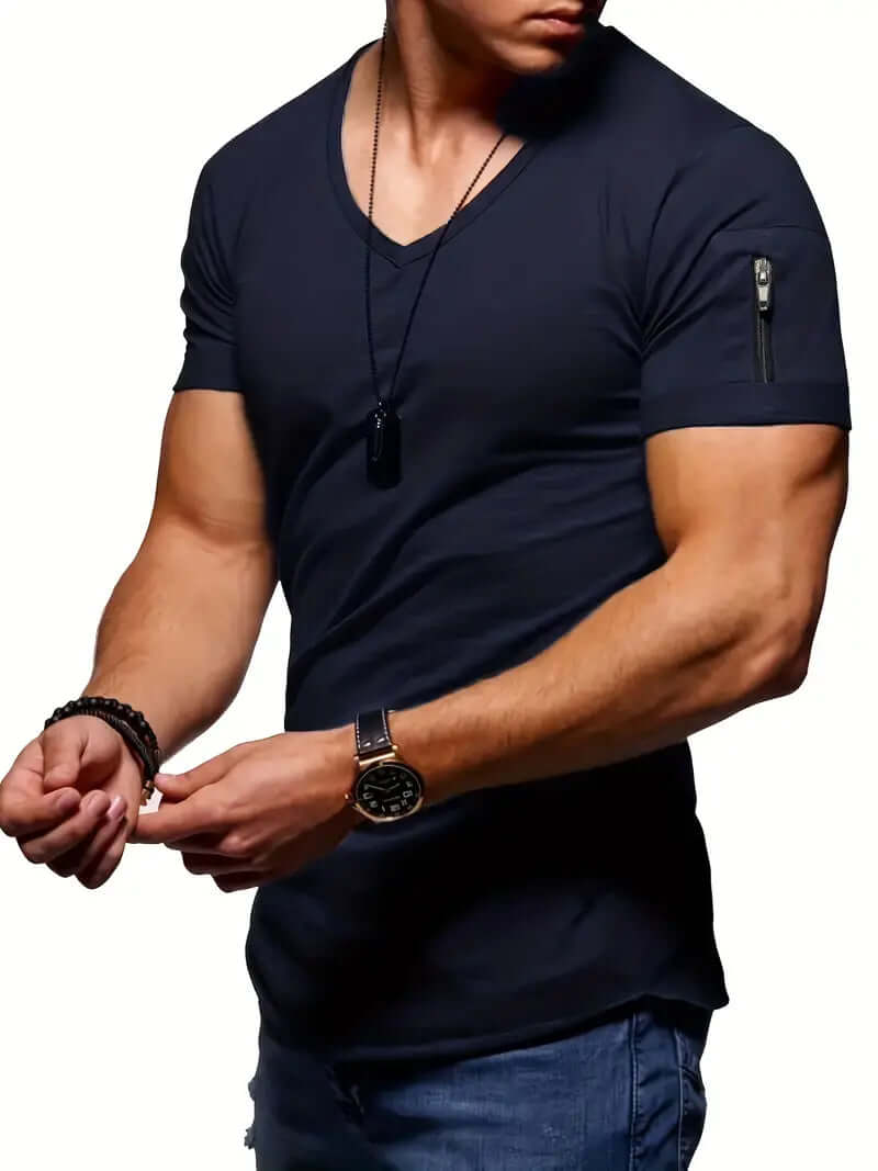 Locker sitzendes Herren-T-Shirt mit V-Ausschnitt