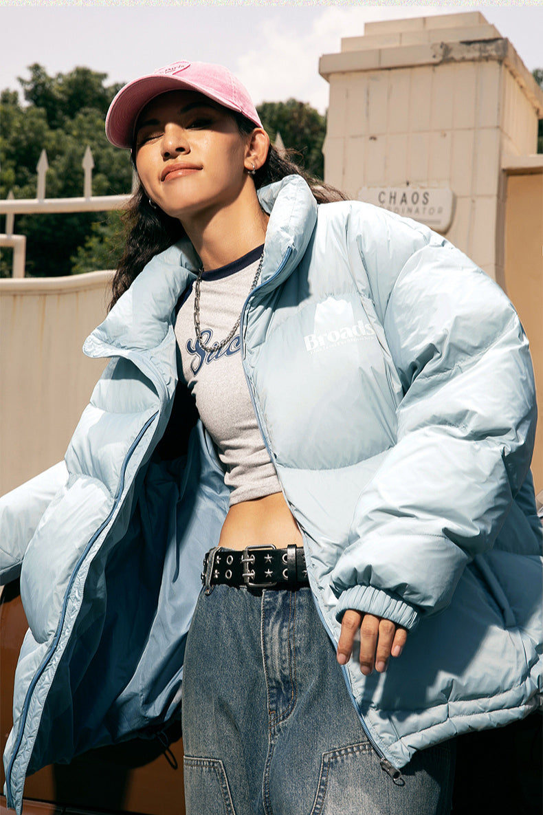 Gemütliche Wintermode-Pufferjacke