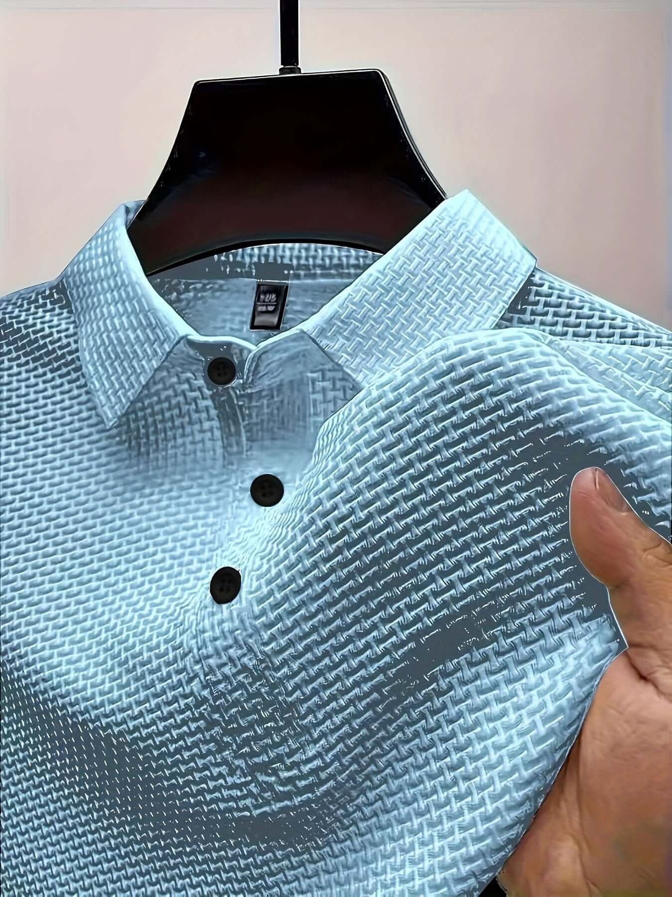 Sportliches Kurzarm-Shirt mit Knopfverschluss