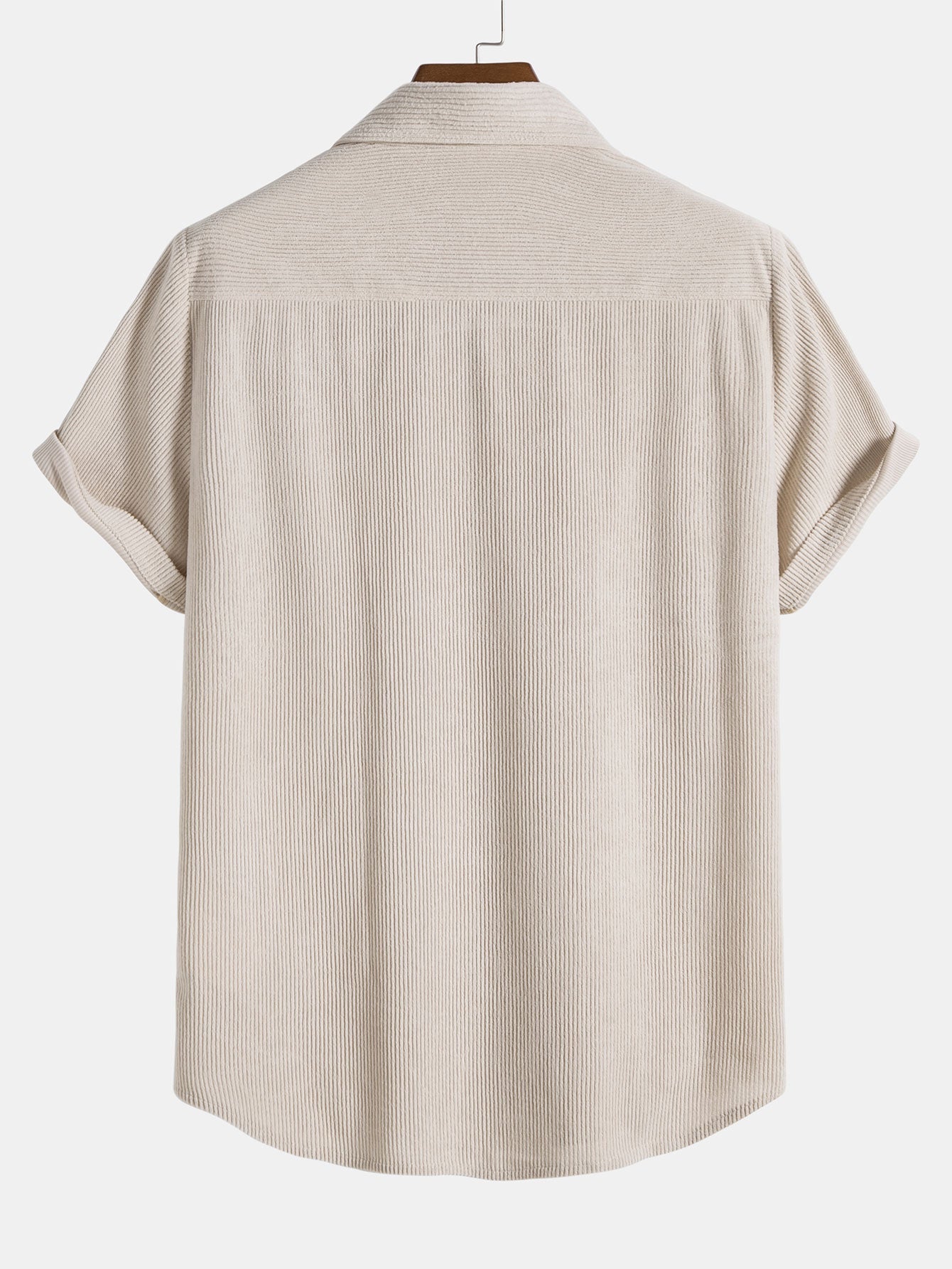 Sommerliches Polyester-Set: Lebhaftes Streifenshirt & Trendige Shorts