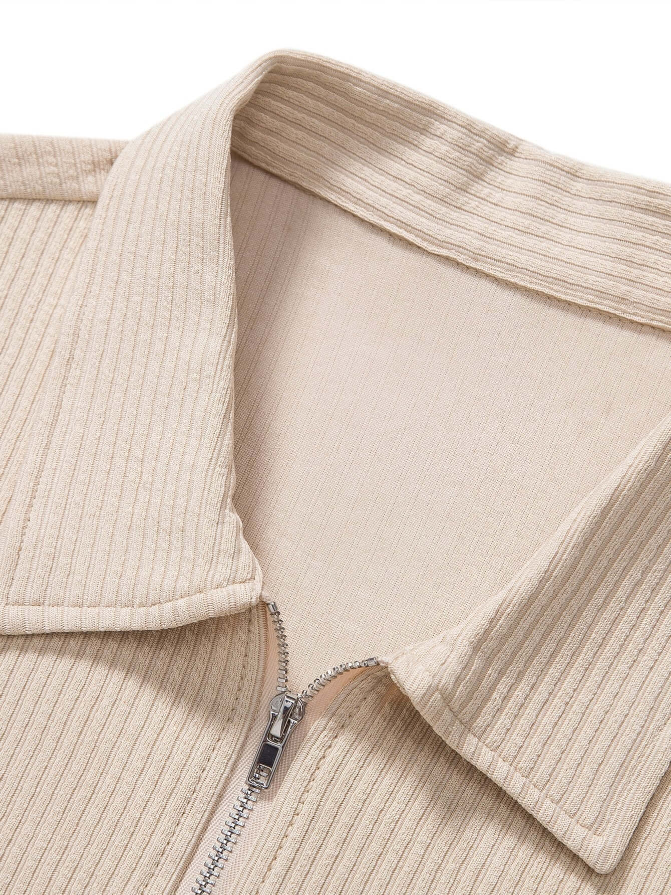 Geripptes Polo-Shirt mit Reißverschluss